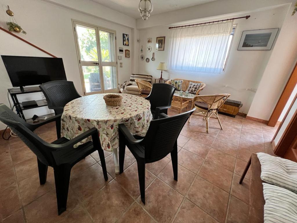 Casa Migliorisi A Marina Di Ragusa Per Vacanze Marina di Ragusa Exterior foto